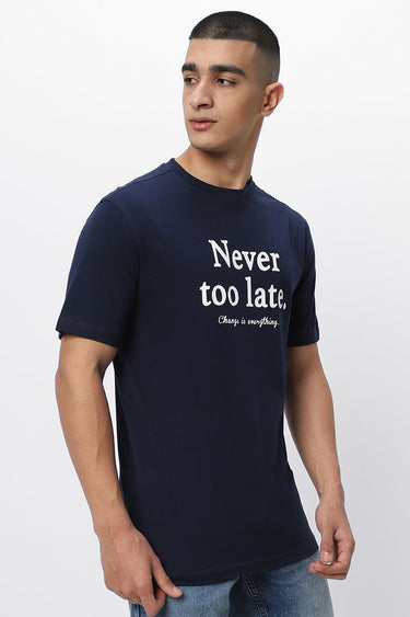 تيشيرت رجالي بطبعة أمامية