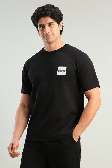 تيشيرت كاجوال بطباعة خلفية