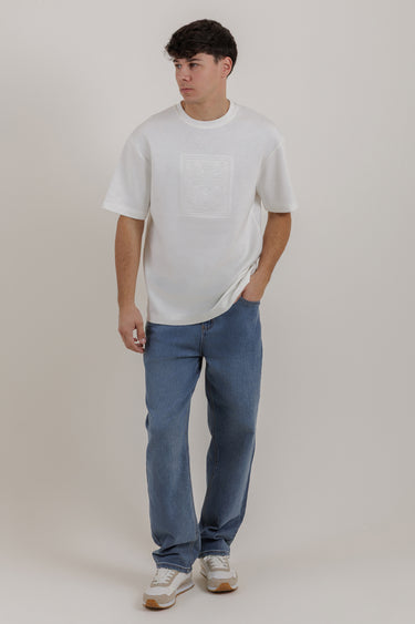 بنطلون جينز أساسي بقصة مستقيمة