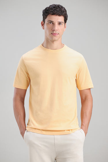 تيشيرت كلاسيكي بأكمام قصيرة