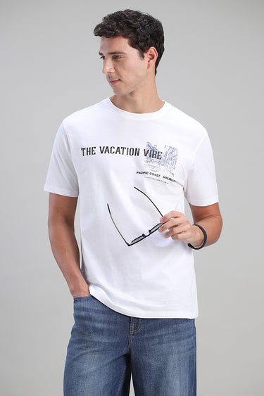 تيشيرت بأكمام قصيرة بطبعة أمامية