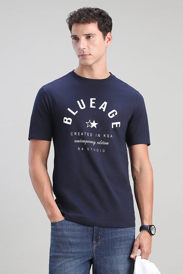 تيشيرت بأكمام قصيرة بطبعة أمامية