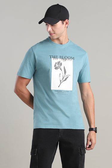 تيشيرت بأكمام قصيرة بطبعة أمامية