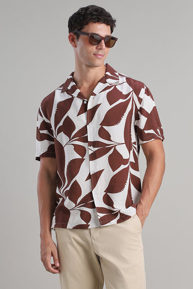 قميص صيفي بنقشة جريئة