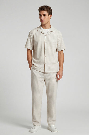 بنطلون مخطط بقصة مستقيمة