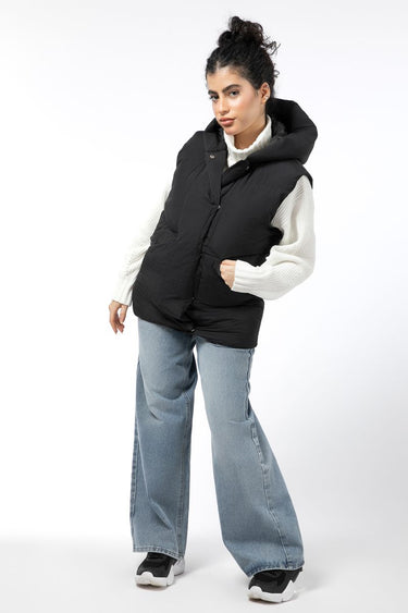 solid colored women puffer vest