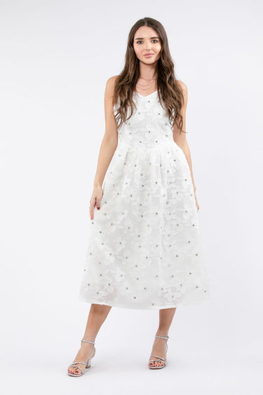 فستان نسائي بدون أكمام ونمط ورود منسوجة