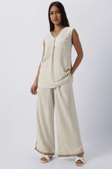 Flowy Women Pants With Slits And Embroidery