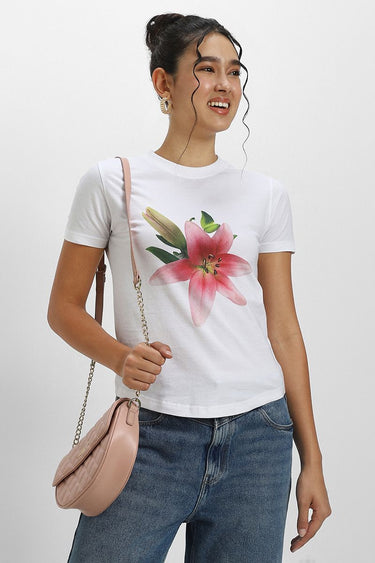 تيشيرت نسائي كاجوال – بأكمام قصيرة وطبعة من الأمام