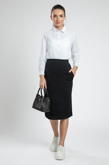 تنورة نسائية ضيقة بطول الركبة بخصر مطاطي وجيوب