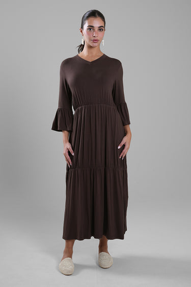 فستان نسائي بقصة طويلة