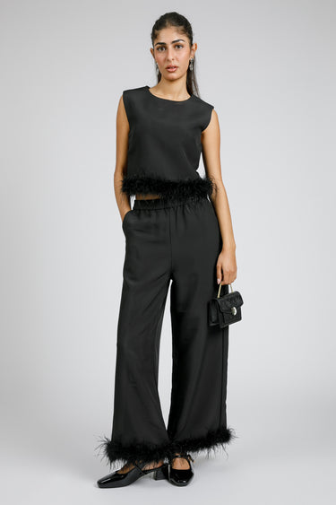 بنطلون واسع الساقين بتفاصيل ريش
