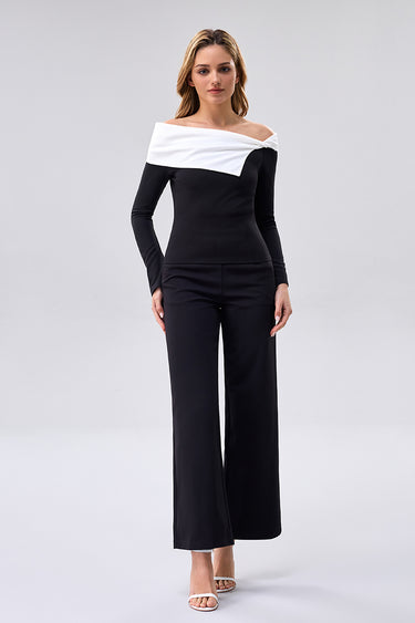 بنطلون بقصة واسعة وتفصيل حزام