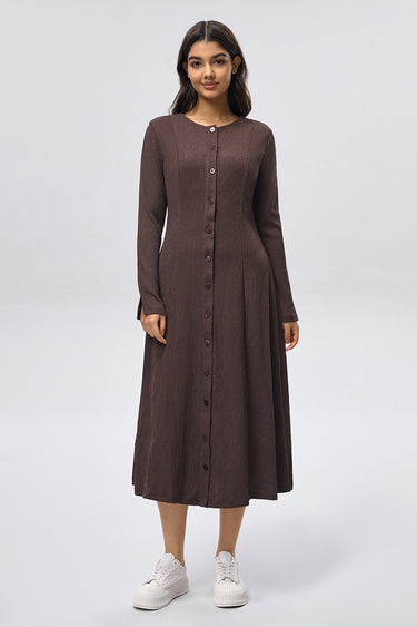 فستان ميدي بأزرار وأكمام طويلة