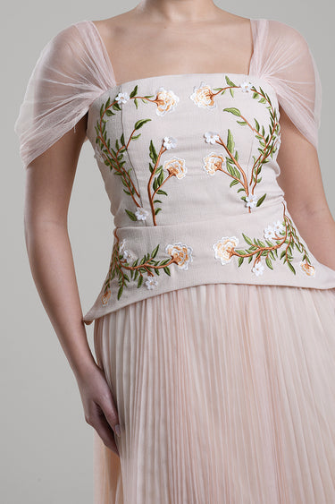 embroidered pleated dress Kalani Floral Embroidery Pleated Maxi Dress NAVY / L by Sugarlips