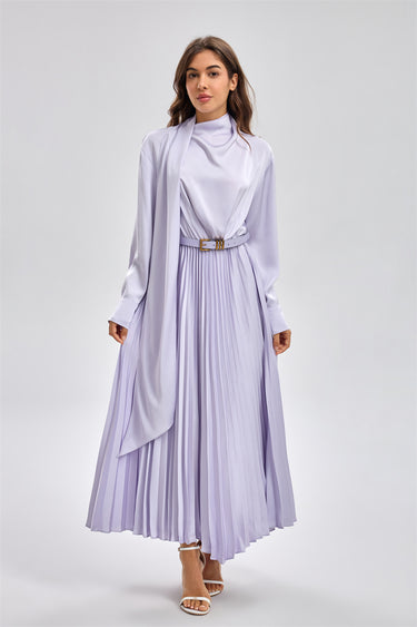 فستان ماكسي بكسرات وقصة محتشمة