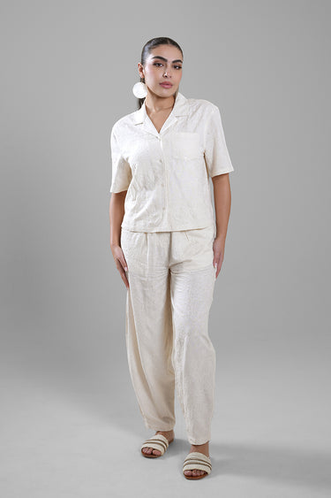 بنطلون نسائي بخصر مرتفع وقصة مريحة