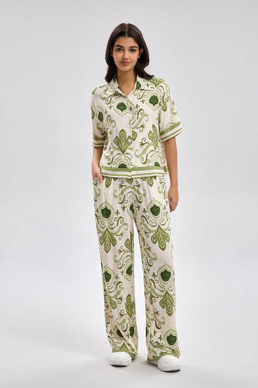 بنطلون نسائي واسع بقصة مريحة