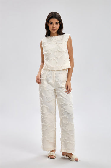 بنطلون نسائي واسع بقماش بارز