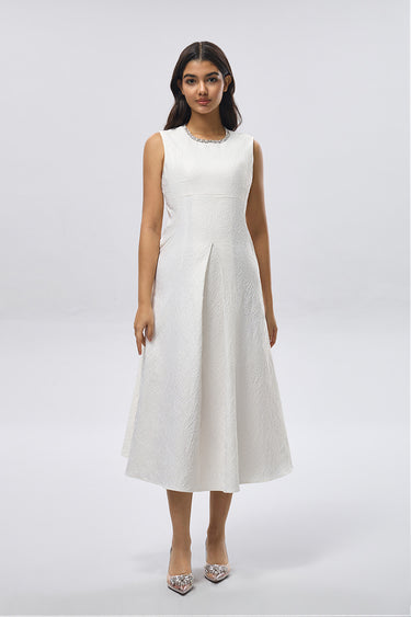 فستان بدون أكمام بقصّة A وخامة منسوجة