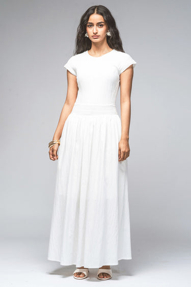 فستان ماكسي بأكمام قصيرة وقماش منقوش