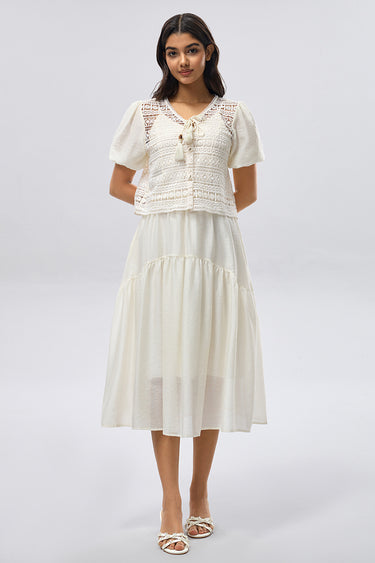 فستان ميدي بصدر دانتيل