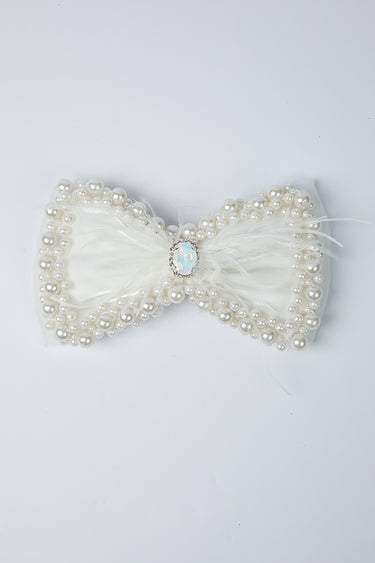 مشبك شعر فيونكة مزين باللؤلؤ