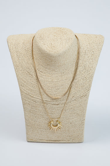 عقد بطبقتين مع تعليقة شمس