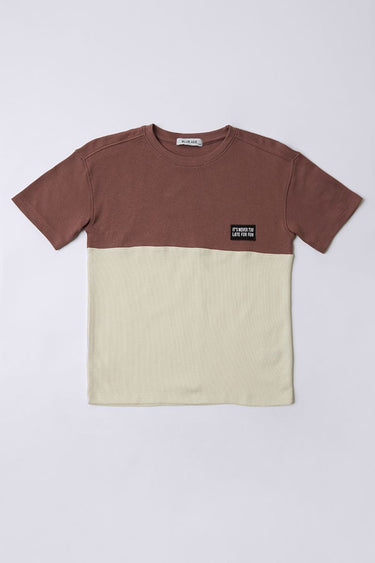 تيشيرت ولادي متباين اللون