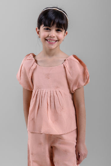 بلوزة بنات بأكمام منفوخة