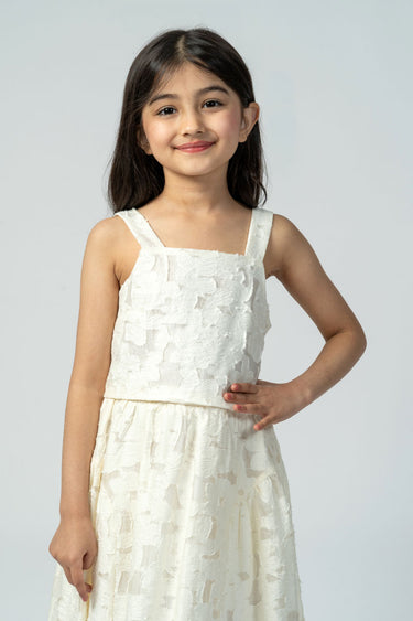 بلوزة بدون أكمام بنسيج بارز