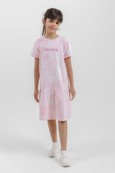 فستان بأكمام قصيرة مع طبعة