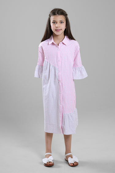 فستان بقصة قميص وأكمام مزينة