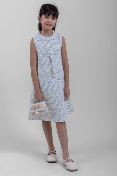 فستان بناتي بدون أكمام بقماش منقوش