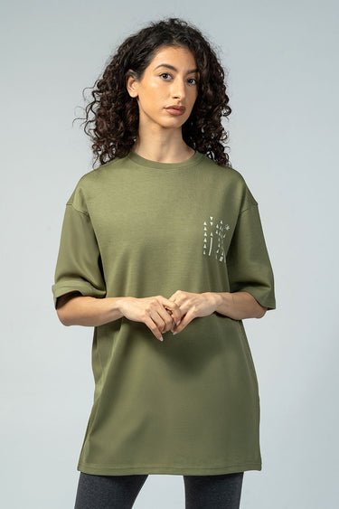 تيشيرت بقصة واسعة وطبعة هندسية