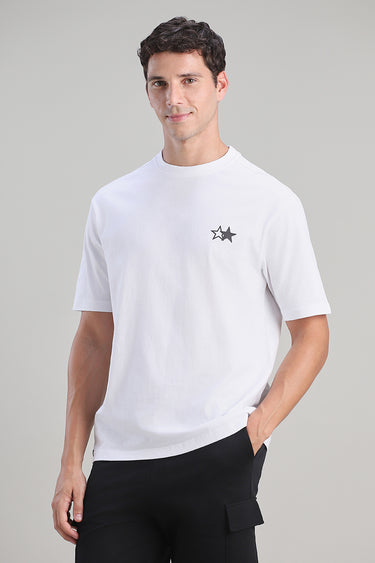 تيشيرت بشعار وطبعة خلفية